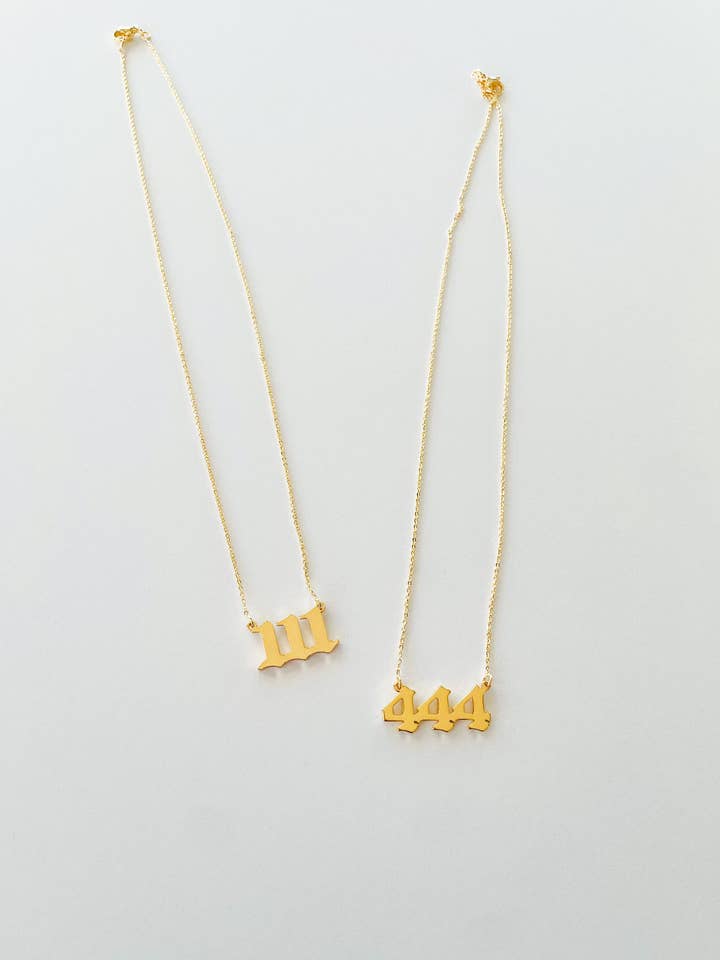 Collier en or Angel Number pour la vente par The Wildflower Company