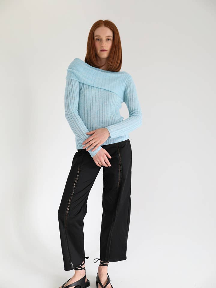 Top in Maglia Aerea in Azzurro Pastello per la vendita all'ingrosso da parte di Oneiric