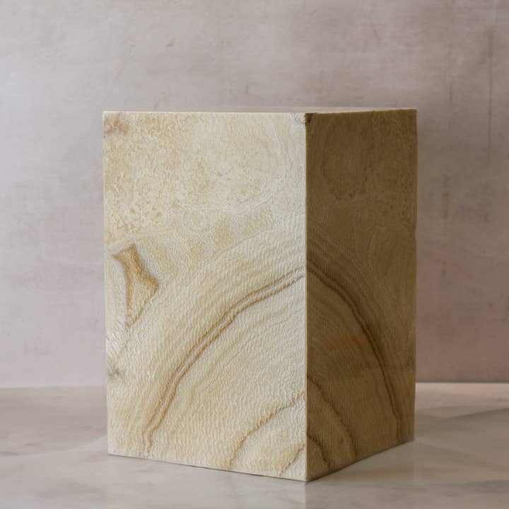 Botanical Boys - Wholesale Side Table - Onyx Side Table Pedestal - Hollow - No 142