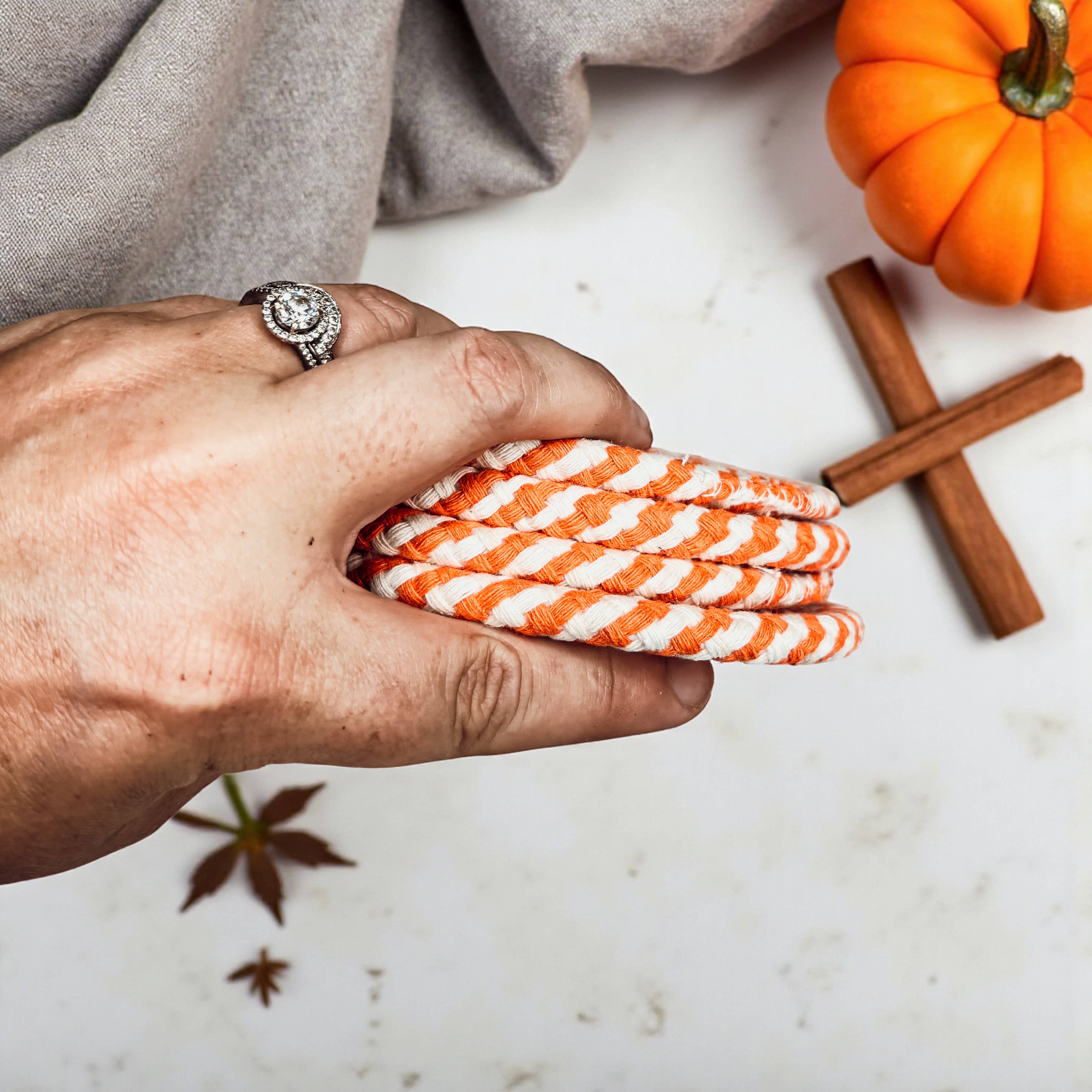 Gia Roma - Wholesale Coasters - Christmas Coasters, Red Candy Cane Braided Cotton Fabric Set80