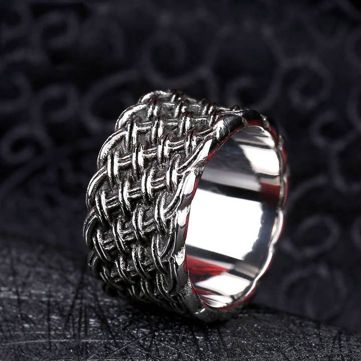 Bague à nœud celtique de style viking pour la vente par Gemcohub