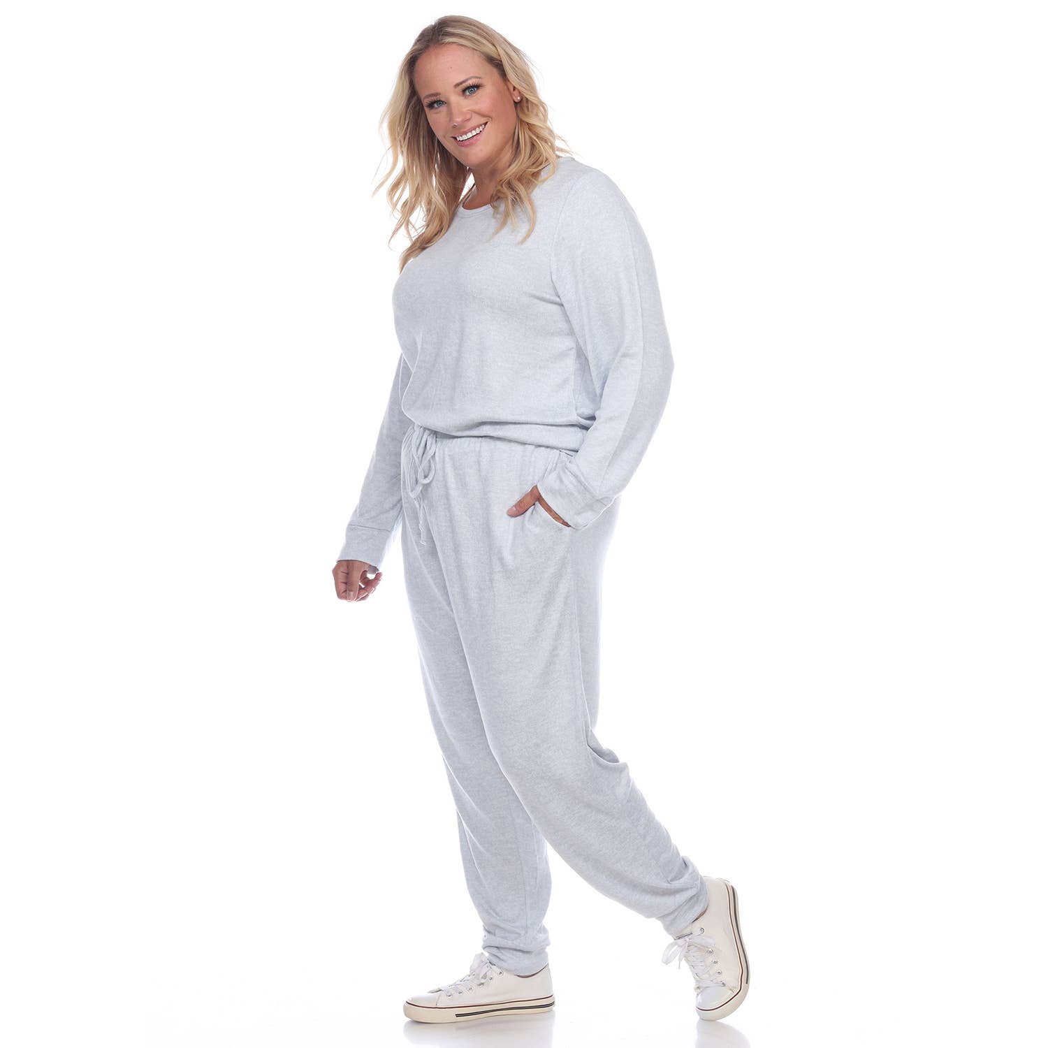 WHITE MARK – Großhandel Loungewear-Set – Damen – 2-teiliges Lounge-Set in Übergröße11