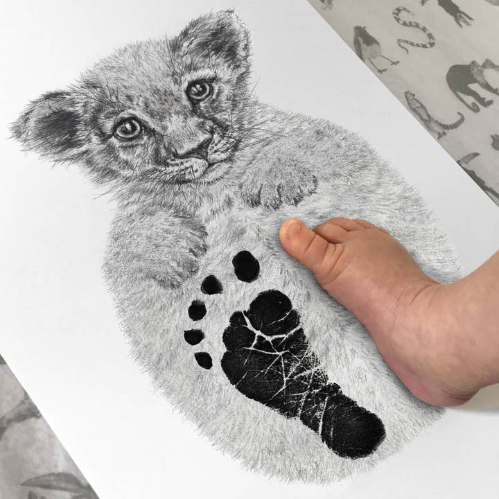 Lucy Coggle Designs - Vente Kit d'empreintes pour mains et pieds – enfant et bébé - Kit d'empreinte bébé lion1