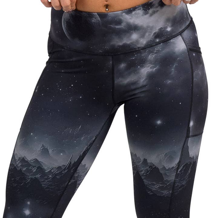 Les Leggings Inconnus pour la vente par Constantly Varied Gear