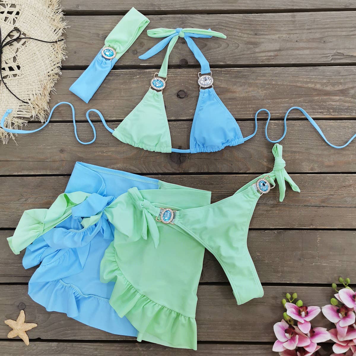 Tourtiwi – wholesale Two-piece swimsuit – Women’s – Solid color splicing bikini skirt three-piece set0