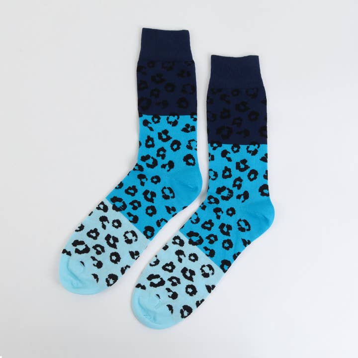 Elektrisk blå leopard för wholesale av Velvet & White Clothing Corp.