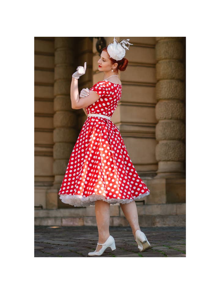 Dolly & Dotty – wholesale Dress – Women's – Vintage-Inspired Swing Dress in Red & White Polka Dot