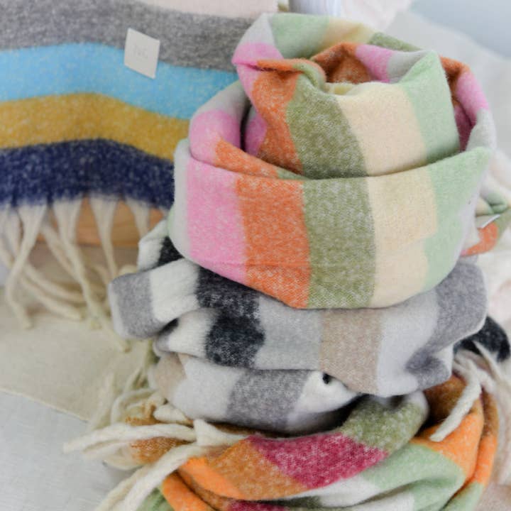 Écharpe à fines rayures - Lot de 4 unités et autres tendances Résultats pour suco en vente B2B. Retours gratuits et paiement à 60 jours sur Faire sur Faire.