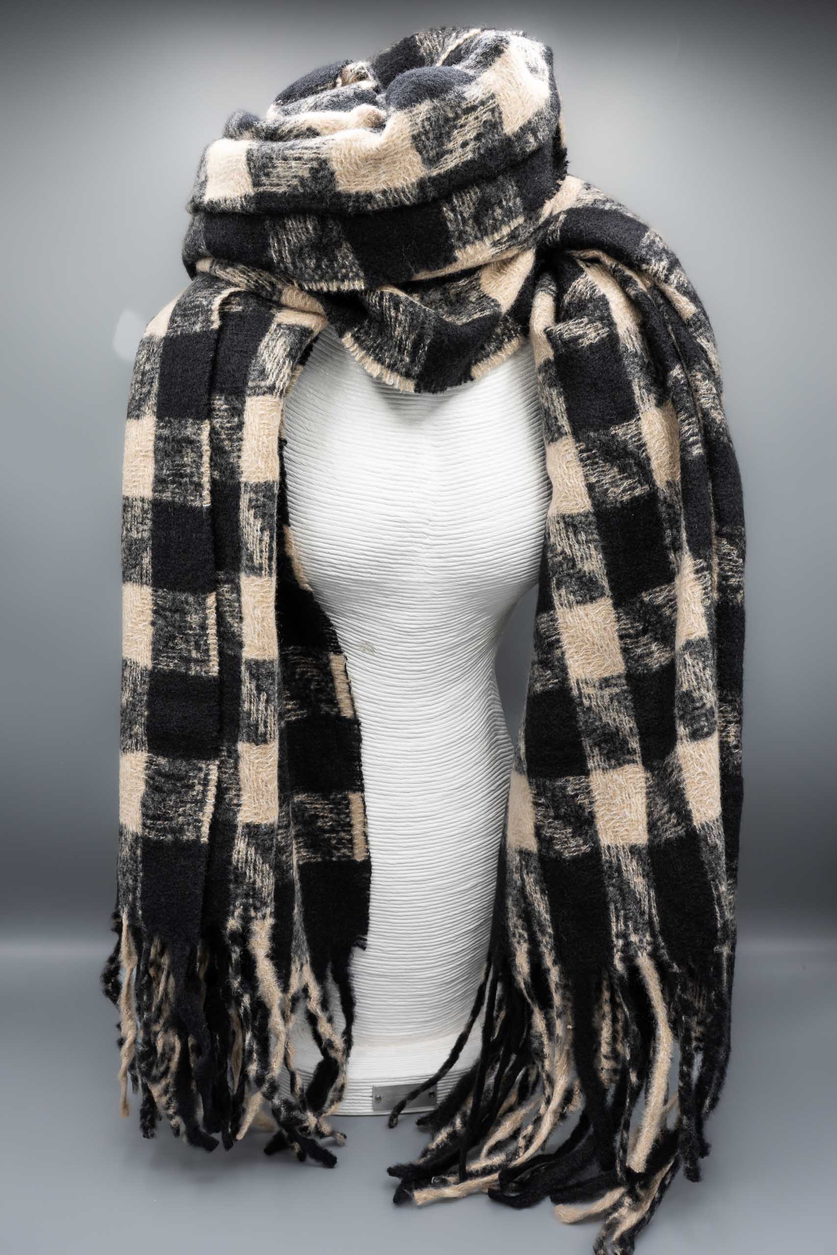 KLK - Wholesale Scarf - Women's - Winter scarf with fringed checks1