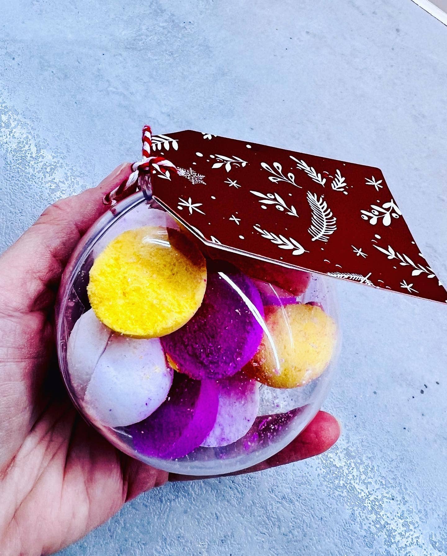 Unique creations soap company – wholesale Bath bomb/fizz – BATH BOMB CONFETTI2