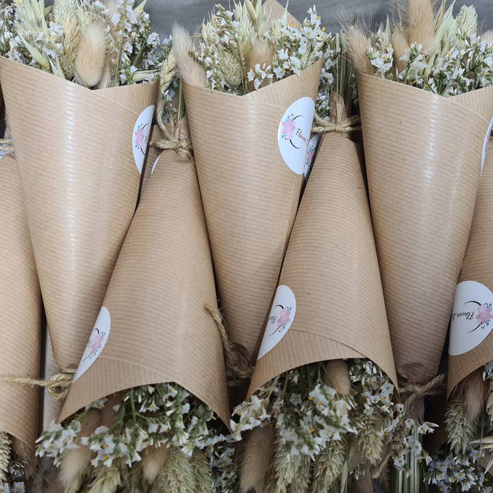 Flower La Vita Limited - Wholesale Dried/Pressed Flowers - Natural dried flower mini bunches