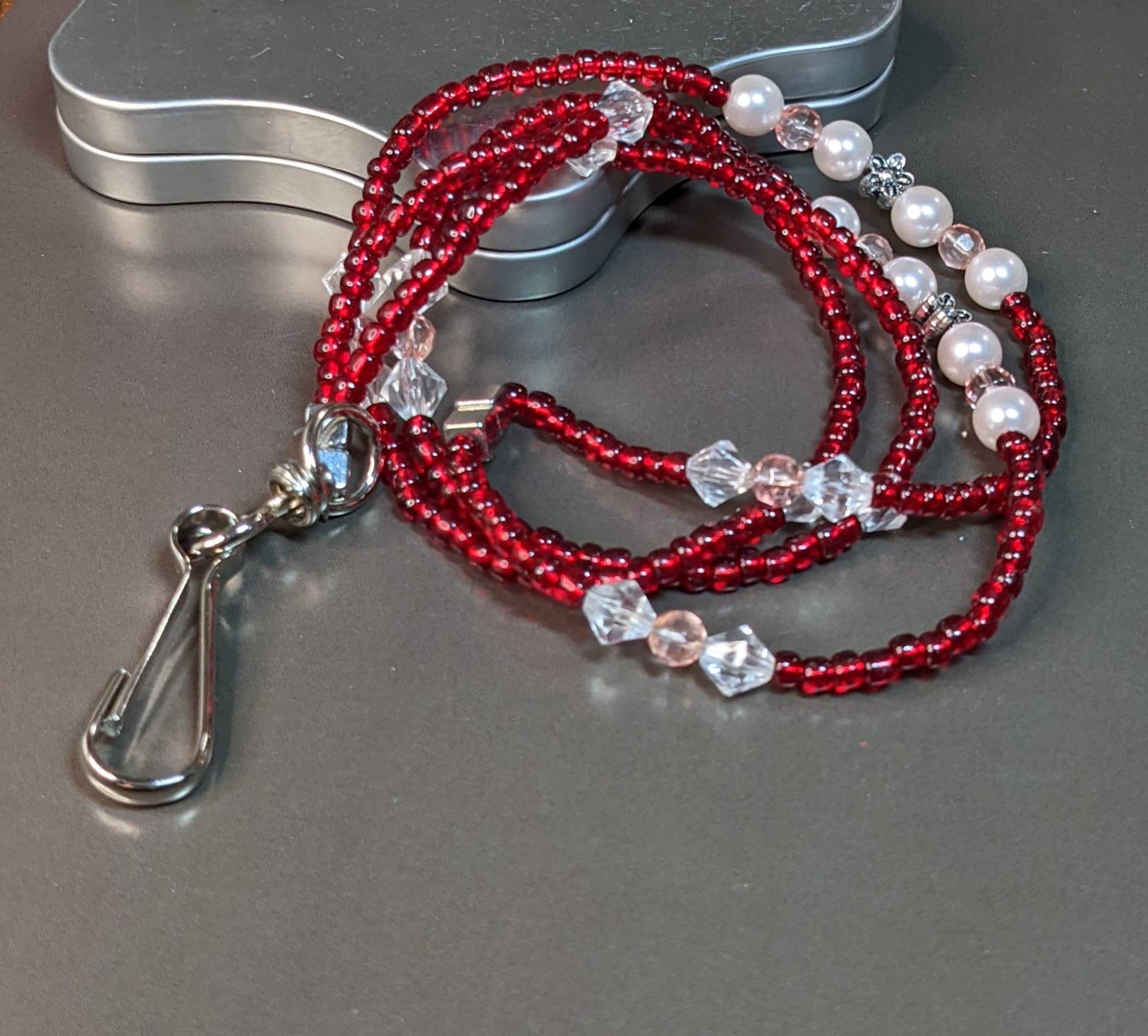 Fiona Accessories – wholesale Snodd - Dam – Pärlstav Badge Hållare Snodd för Nycklar ID Badge (RWB)3