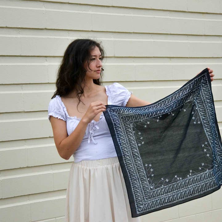 The Batik Library – Engroshandel Bandana - Unisex – Dobbelt Parang - Batik Bandana Lommetørklæde Tørklæder4