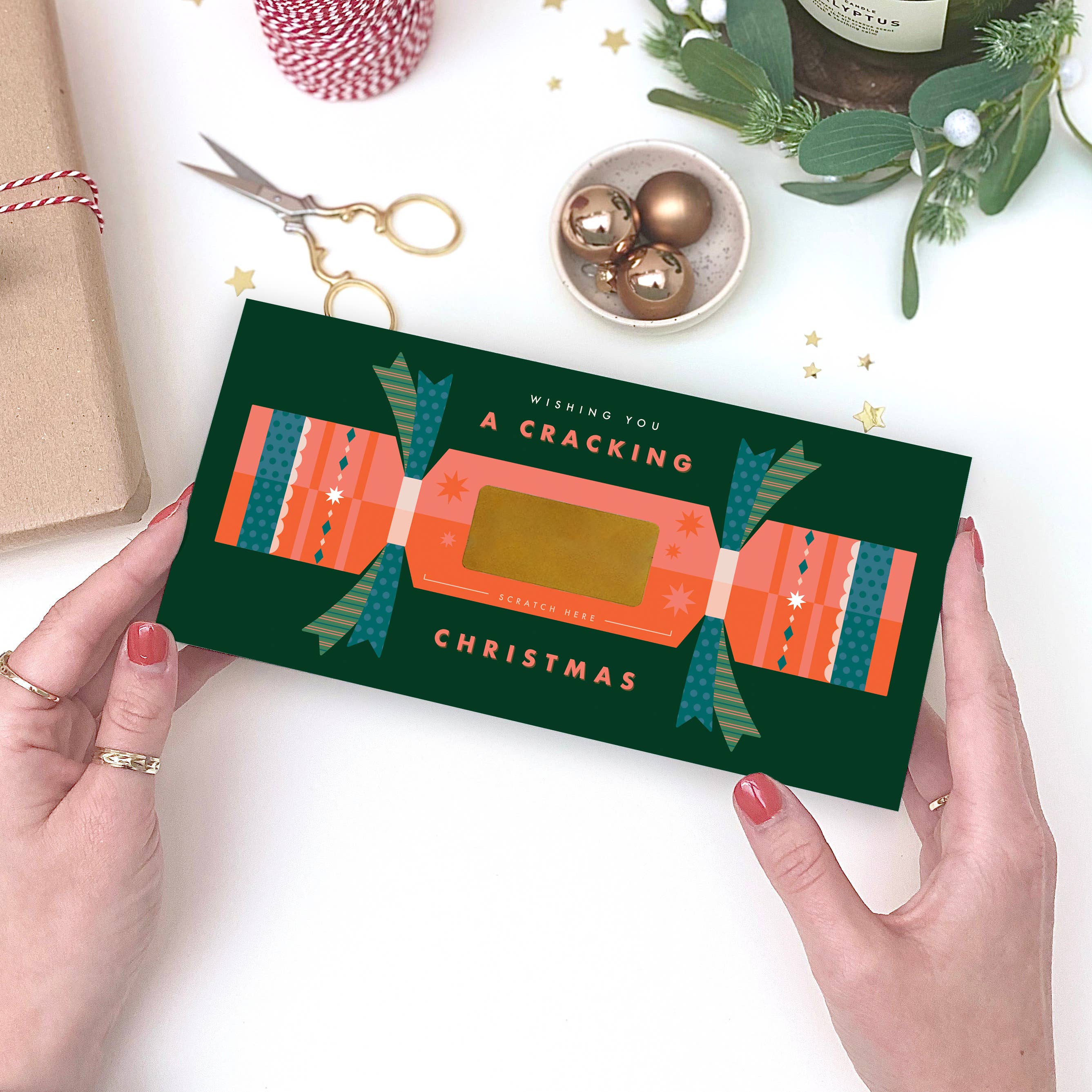 Rodo Creative - Wholesale Christmas Card - Christmas Cracker Scratch Card1