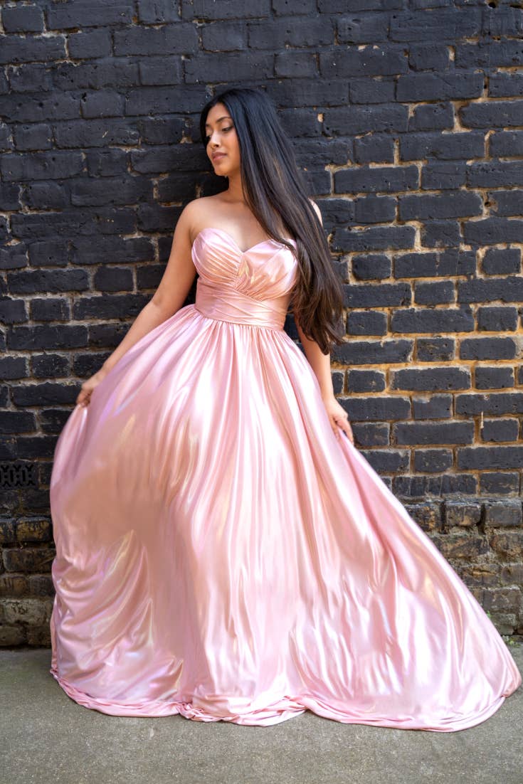 Blush VESTIDO DE BAILE SELENE COUTURE ANASTASIA BLOOM - ESTILO 1202 para venda a revendedores na Faire
