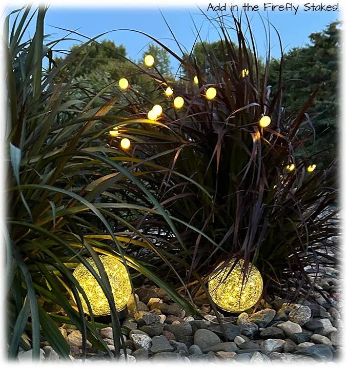 Will's Company - Wholesale Outdoor/Lawn Light - Solar Crackled Glass Globe Ball Light, Set of 2 in 4 colors10