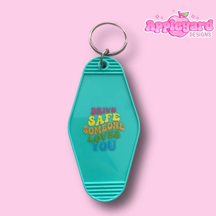 Conduce de forma segura | Motel Keyring para venta al por mayor de Appleyard Designs