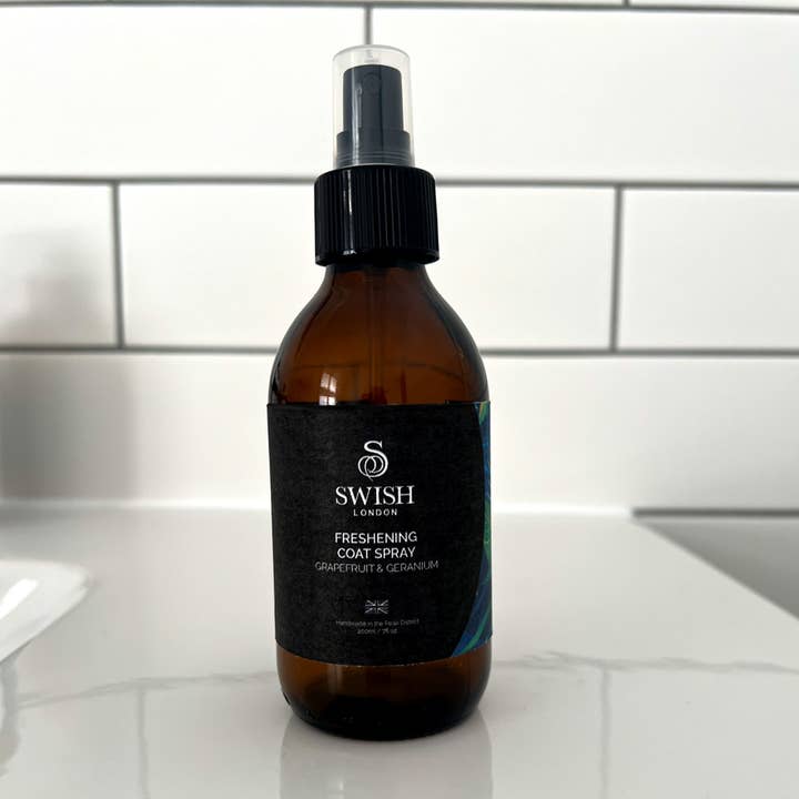 Freshening Dog Coat Spray – Grapefruit & Geranium for wholesale by Swish London