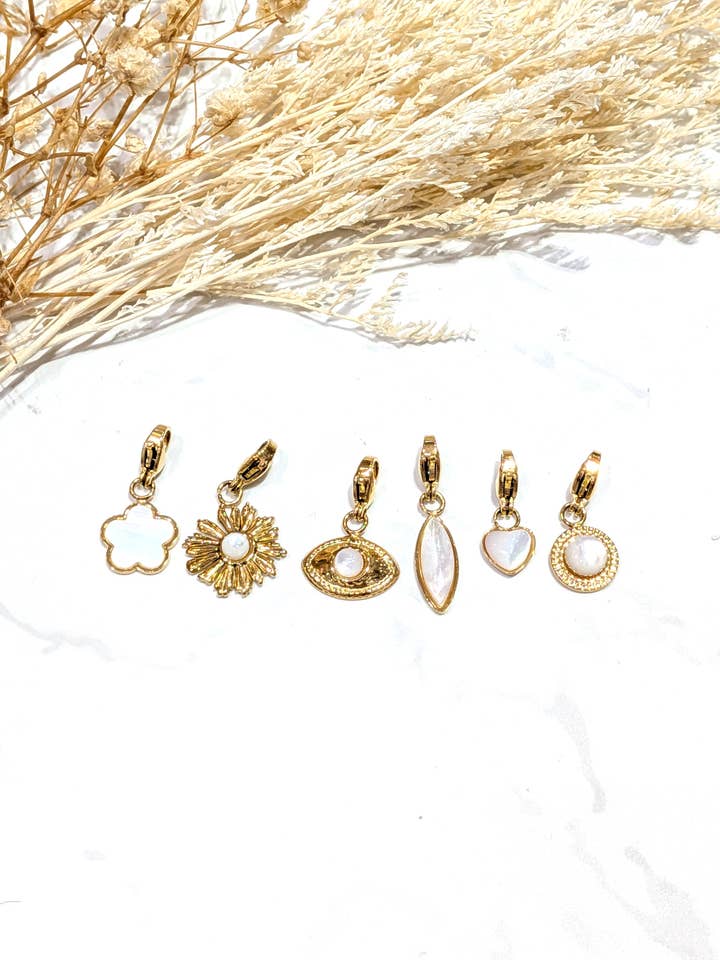 45486 Set of 6 stainless steel pendants for wholesale by LOLO & YAYA