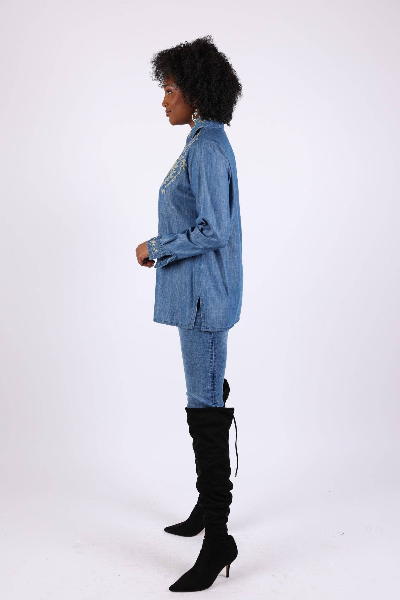 Sacred Threads - Vente Chemise à col boutonné – femme - Chemise en denim brodée bohème8