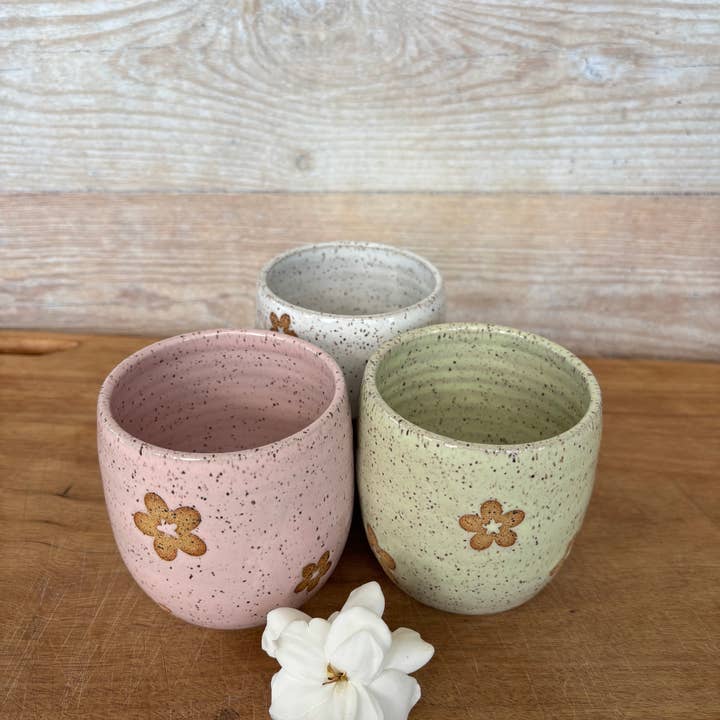 Curtis Park Soap & Ceramics - Wholesale Coffee mug - Ceramic Blossom Hug Mug Mint3