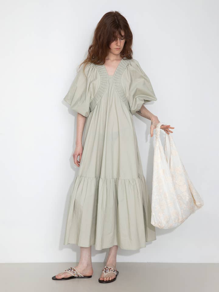 Semesterklänning i 100 % bomull med puffärmar och lös passform för wholesale av CUBIC