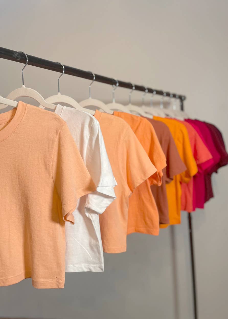 LOVING PEOPLE - Wholesale T-Shirt - Women's - Premium cotton boxy crop tops225