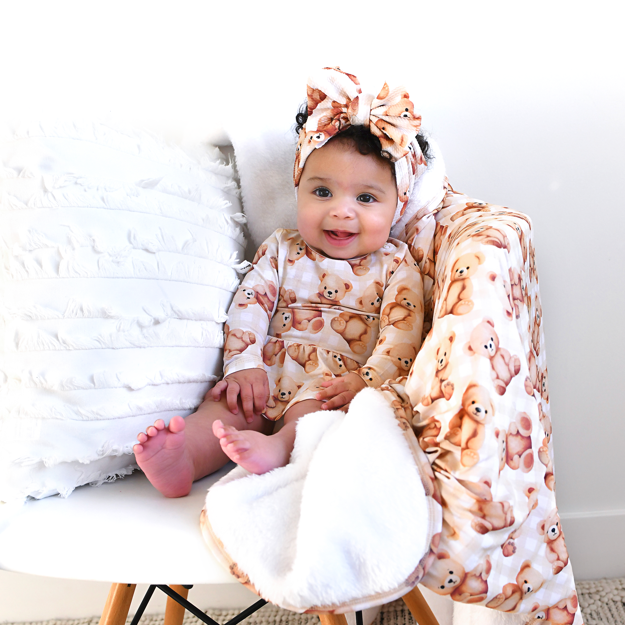 Gigi and Max - Venta al por mayor Falda tutú - Niños - Vestido de bebé de bambú Teddy Tutu Conjunto de oso marrón con broches2