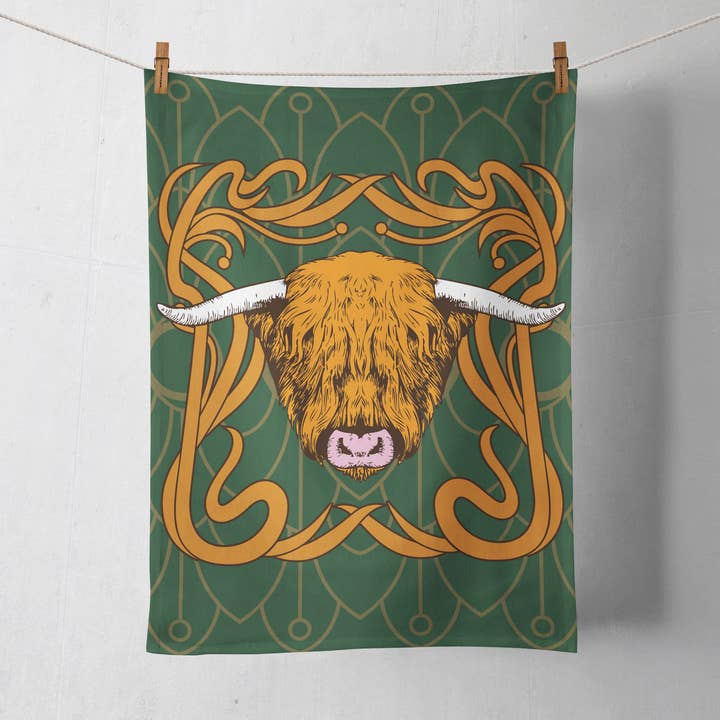 Torchon Art Nouveau en forme de vache pour la vente par Brave Scottish Gifts