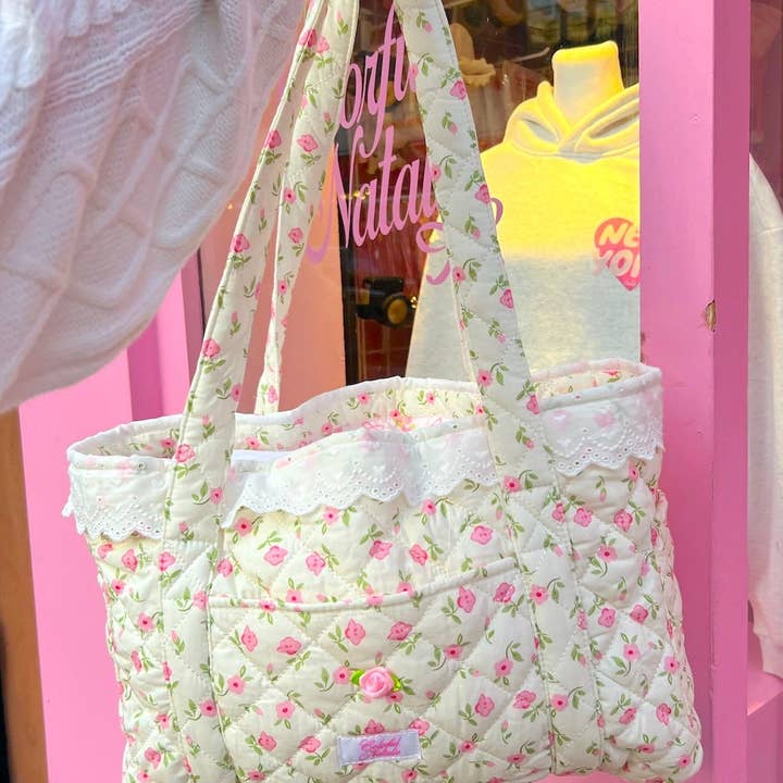 Colorful Natalie - Wholesale Tote Bag - Women's - Pink Flowers and Hearts Tote1