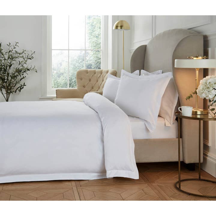 White Liddell 400 Thread Count Egyptian Cotton Duvet set for wholesale on Faire