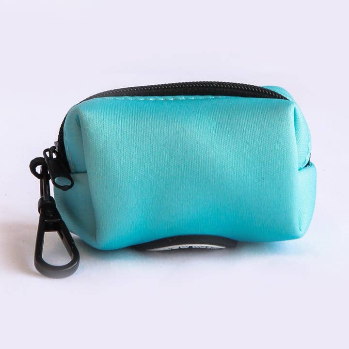 Sac ramasse-crottes Willow Walks en tissu aqua pour la vente par Willow Walks Studio