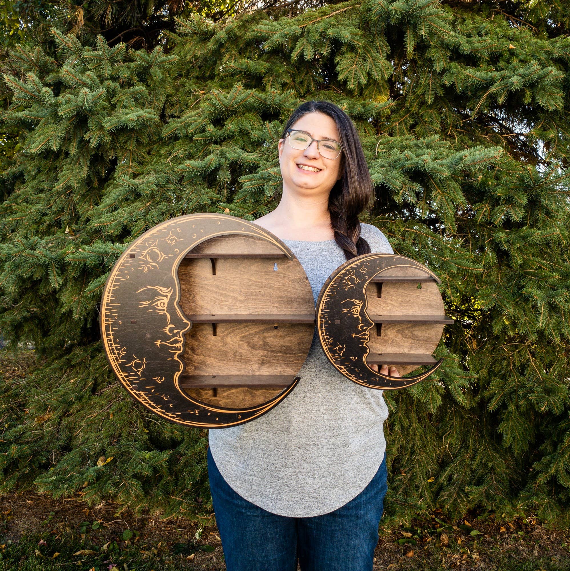 Standish House – Großhandel Wandregale – Mondregal mit Gesicht, Kristallregal, Regal für ätherische Öle6