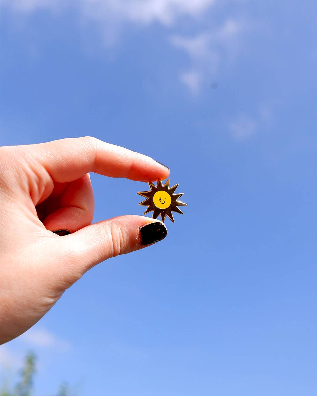 Bronagh Lee - Wholesale Lapel Pin/Button - Sunshine Pin1