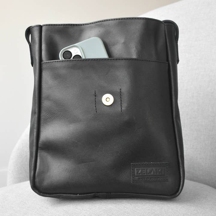 Zelaki Leather Company - Wholesale Crossbody Bag - Women's - Sira Crossbody Bag | Leather Messenger Purse | Unisex Bag3