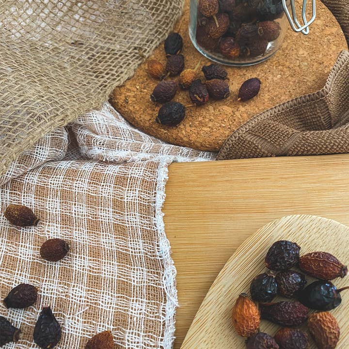 Organic Way LLC – wholesale Dried/dehydrated fruit – Organic Rose Hips Fruit (Whole)