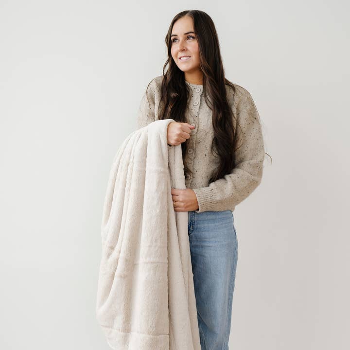 Saranoni - Wholesale Throw Blanket - LUSH THROW BLANKETS