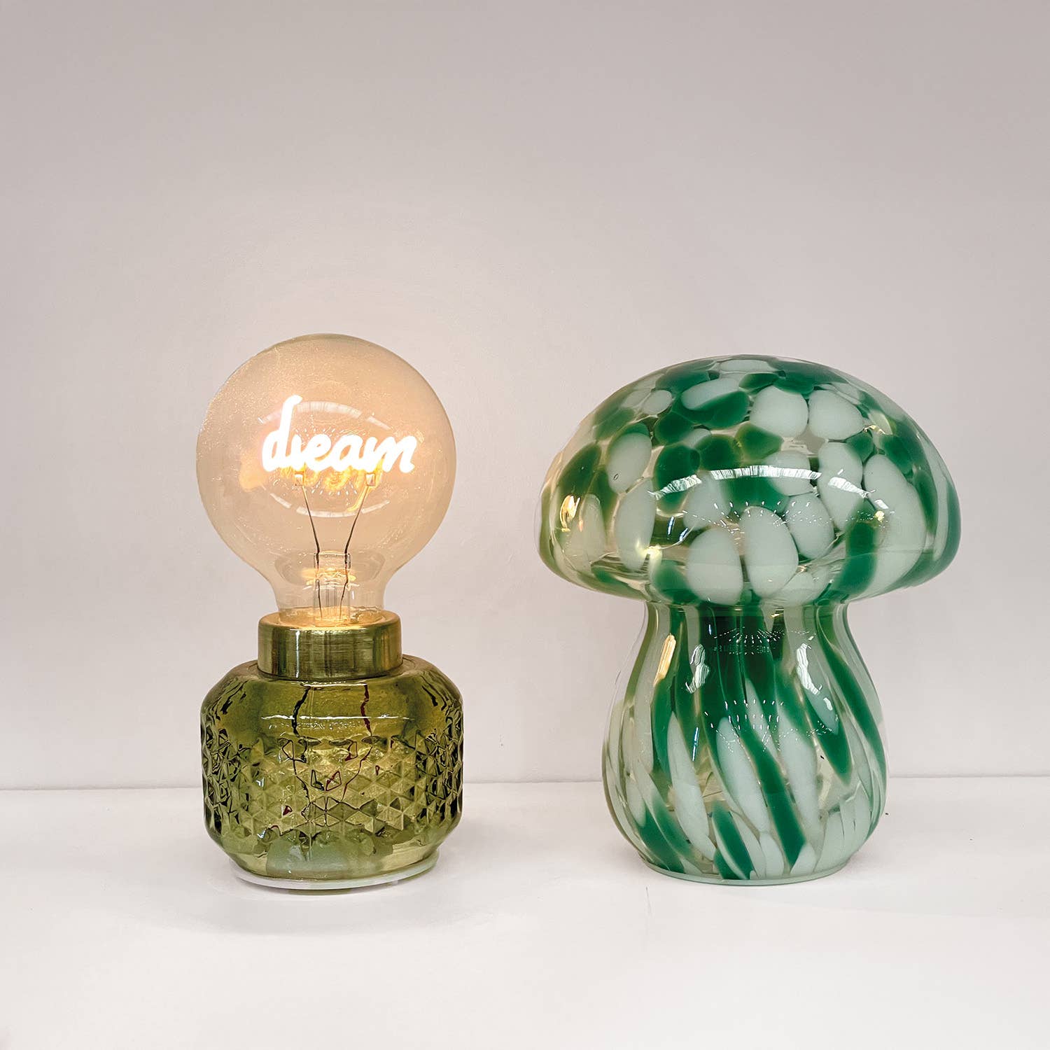 Opjet Paris - Wholesale Decorative Tabletop Object - Green spotted mushroom LED decoration, battery-operated, D13.5 H15.5cm1