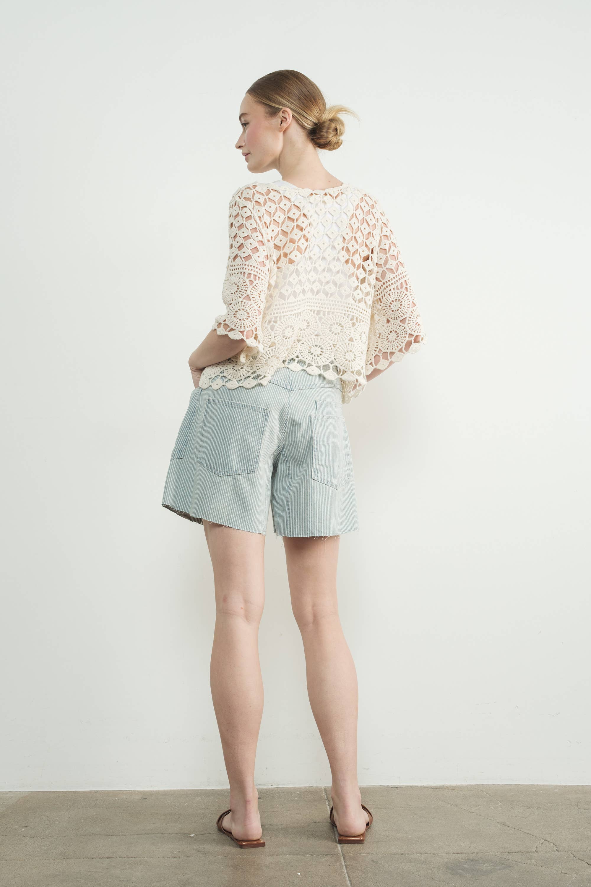 Aaron & Amber – wholesale Stickad topp - Dam – MAT3235 VIRKAD KORTÄRMAD TOPP14