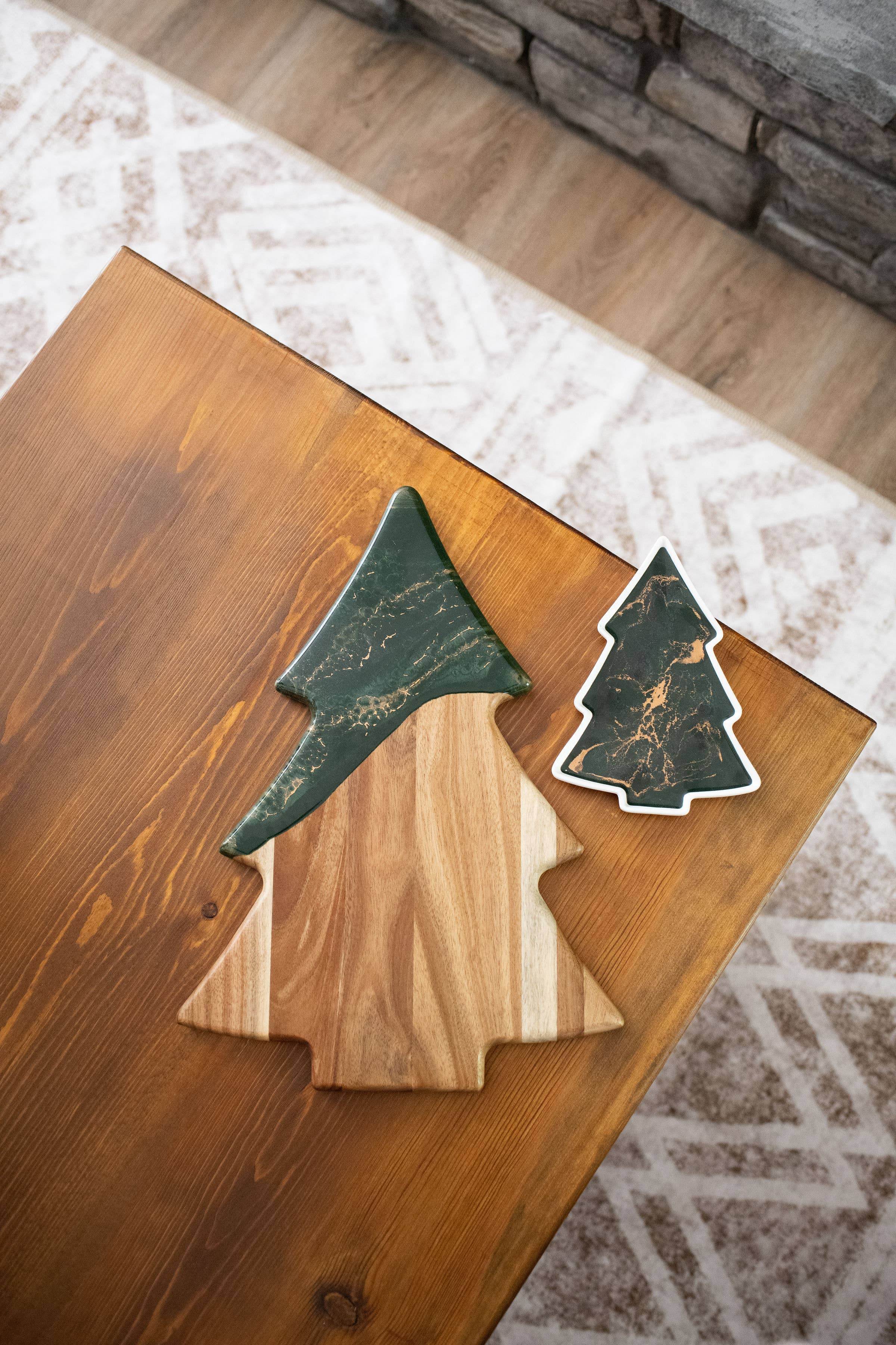 Lynn & Liana Designs - Wholesale Cheese Board - Christmas Tree Resin Charcuterie Board - NO TARIFFS!10