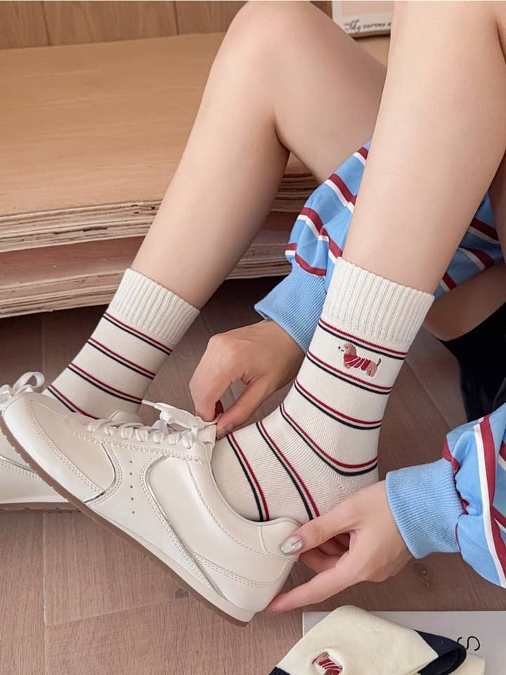 Funkyrel® Atzbranding Limited - Wholesale Socks - Women's - Rufia - Cartoon Dog Embroidered Striped Socks7