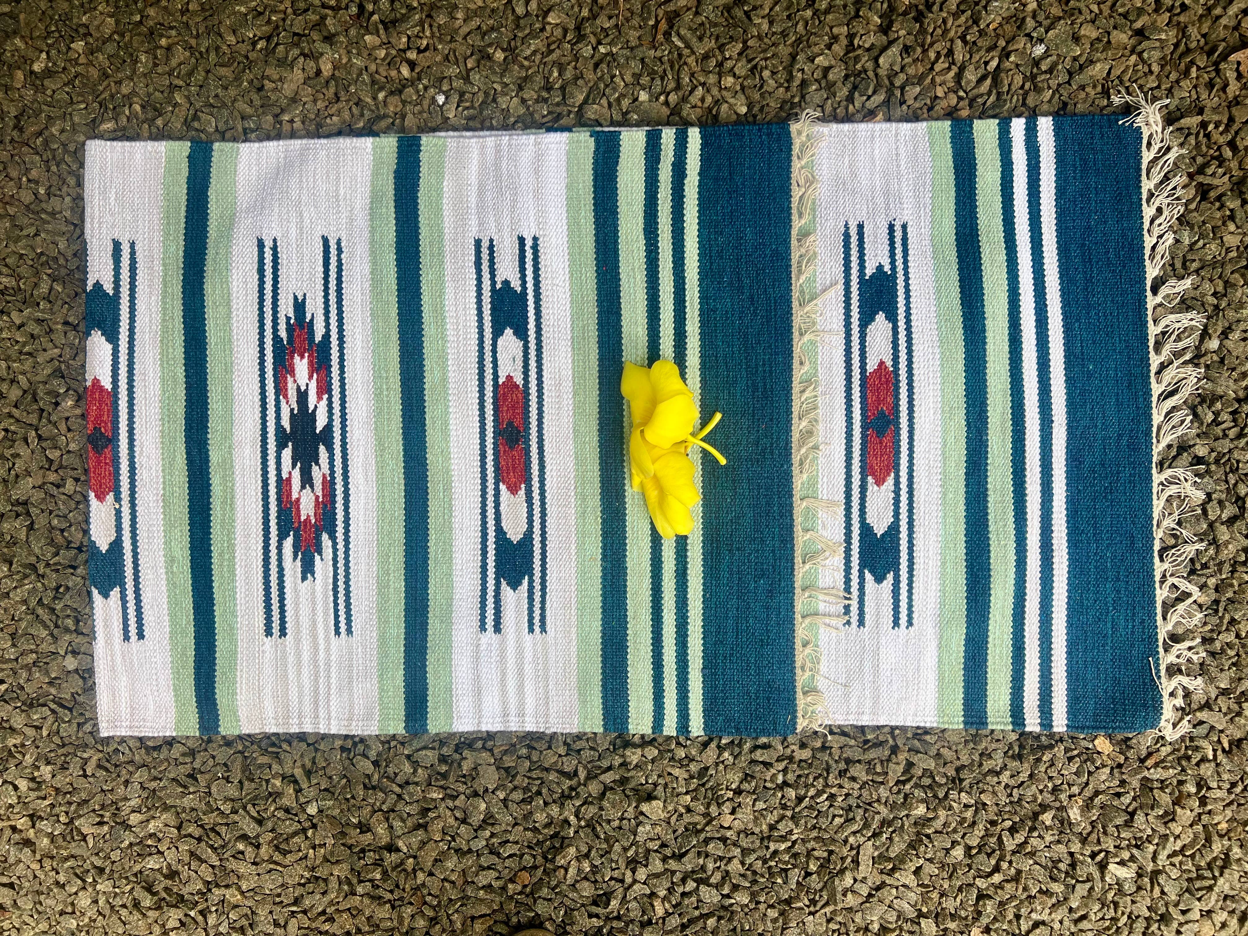 Green Frog India – wholesale Yoga mat – Handwoven Yoga Mat From Natural Cotton and Dyes11