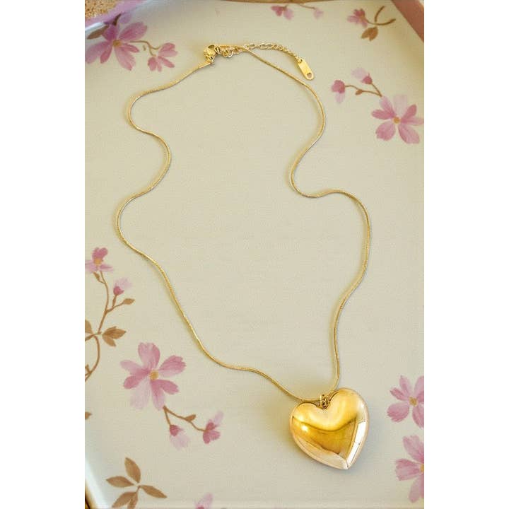 Nash Grey – wholesale Hänge-/berlockhalsband – Amelia Guldhjärta Hängsmycke Halsband