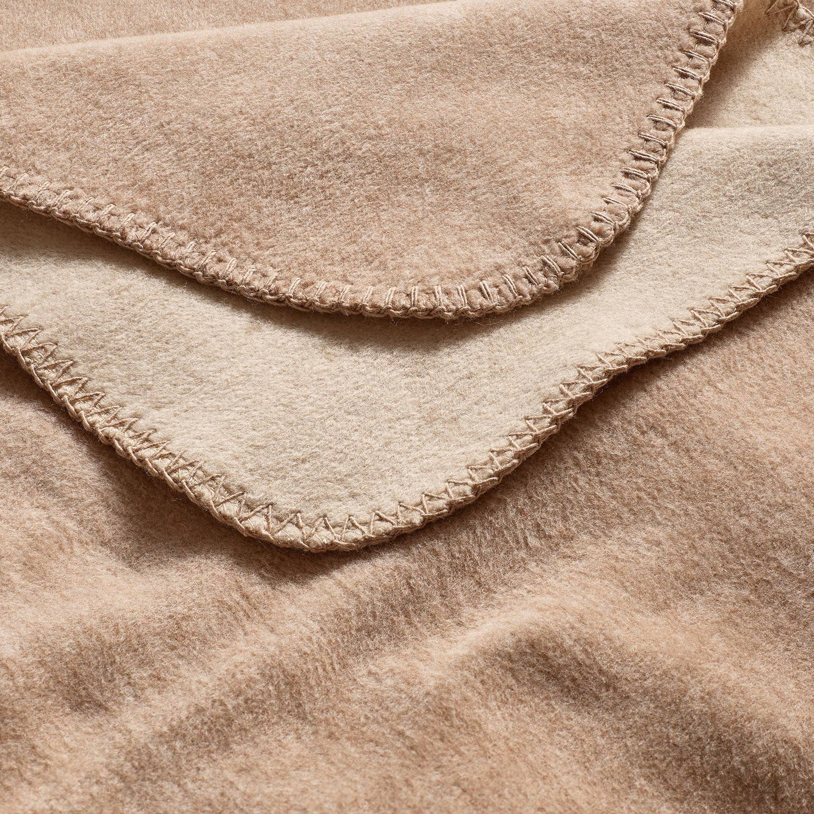 LABONI - Volentis GmbH – Großhandel Haustierdecke – Katze/Hund – REVERSO – Stilvolle Wende-Decke für anspruchsvolle Hunde26