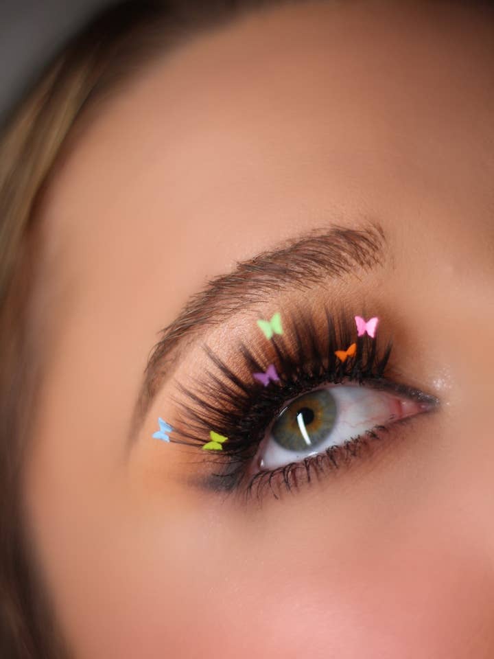 Rainbow Flutter XL Lash for wholesale by Splashes Lashes