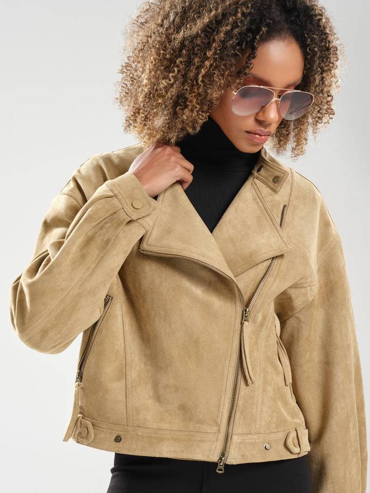 Dames suède motorjack - Asymmetrische ritssluiting buitenkleding voor wholesale door DesignofBoho