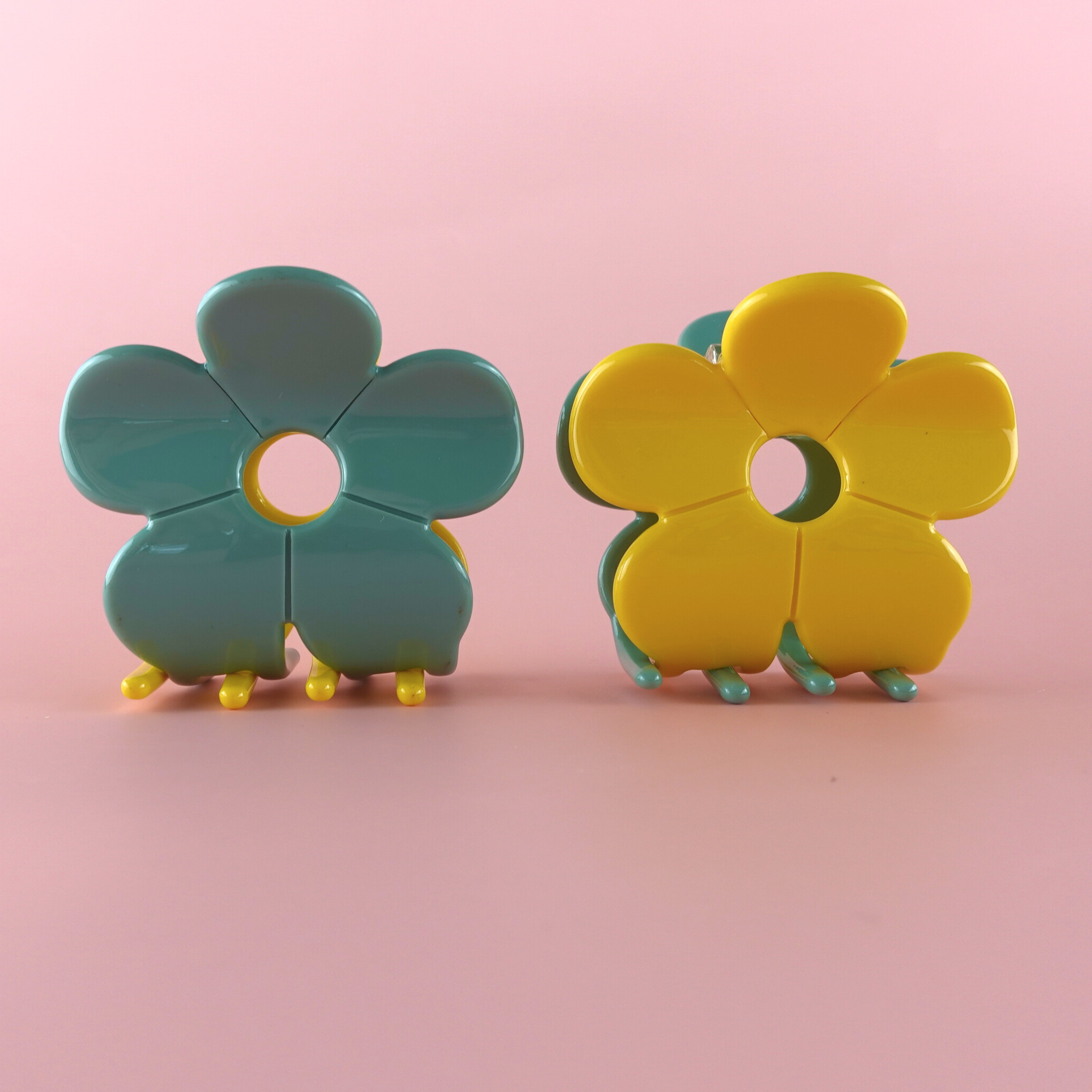 Love Attack - Wholesale Hair Clip - Women's - Hanami Cellulose Acetate Flower Hair Claw Clips12