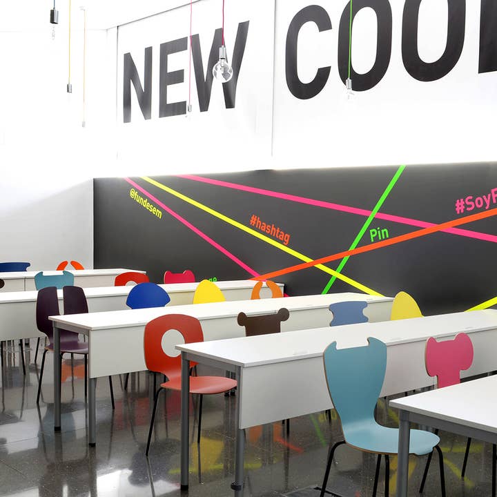 PIKO Edition. - Vendita all'ingrosso Sedie - Sedia SHY «Le 10 sedie» | Tse & Tse design2