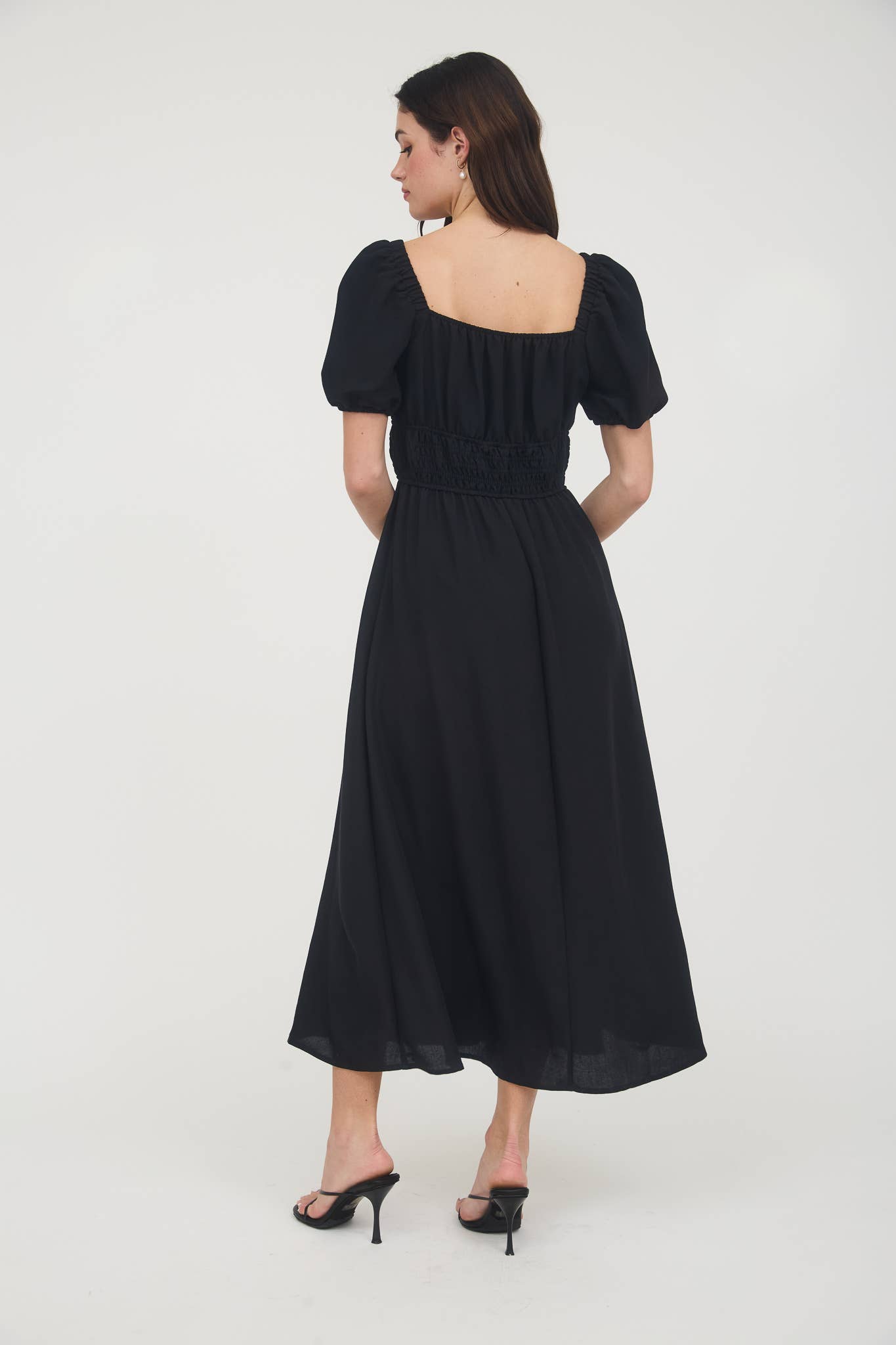 MINE – wholesale Dress – Women's – SOLID SMOCKED WAIST BALLOON SLEEVE MIDI DRESS7