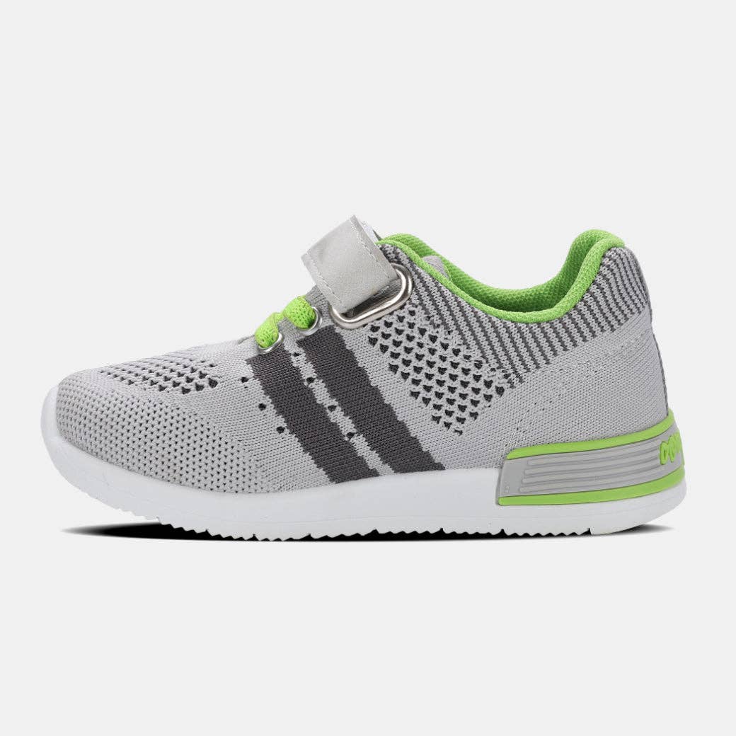 Oomphies - Wholesale Athletic Sneakers - Kids - Wynn Boys Hook & Loop Sneaker21